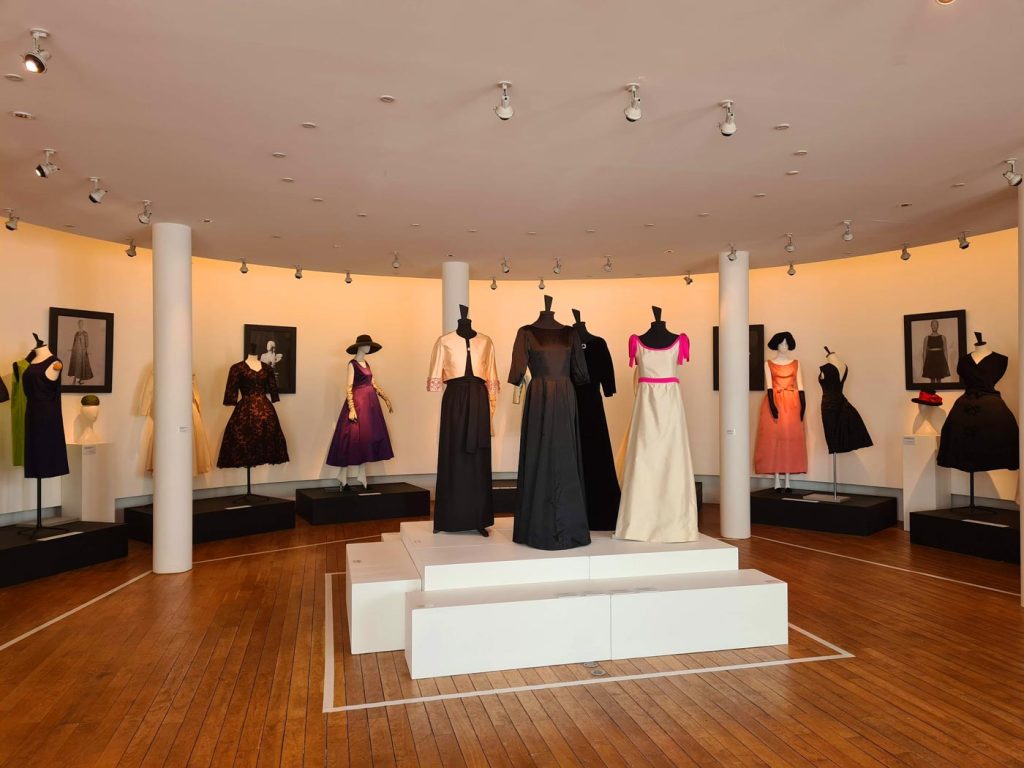Exposición Balenciaga Le Magnifique