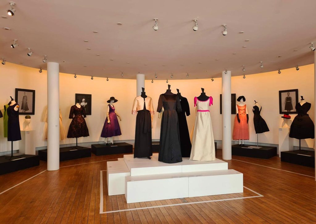 Exposición Balenciaga Le Magnifique