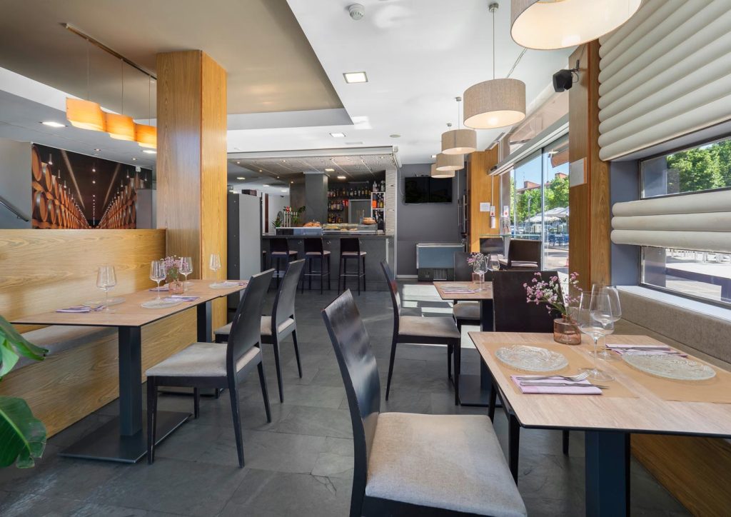  Cafetería del Hotel Duero